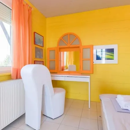 Big House With A Huge Garden And Barbecue Area! Feriehus *