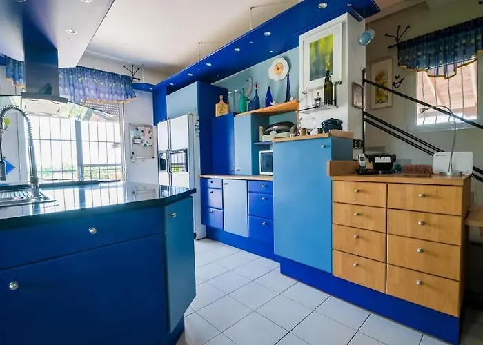 度假居 Big House With A Huge Garden And Barbecue Area! 弗洛伊塔