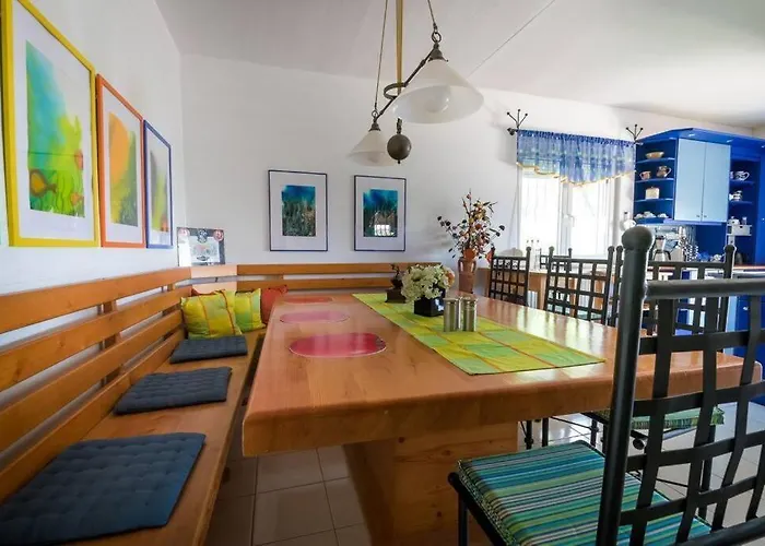 Big House With A Huge Garden And Barbecue Area! Flogita