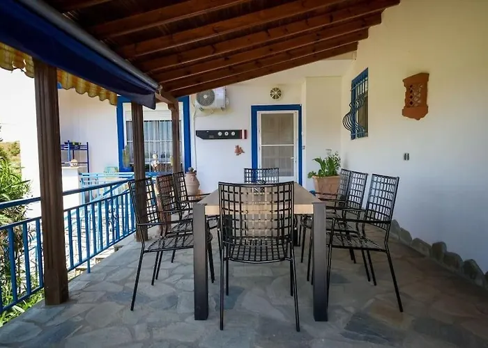 度假居 Big House With A Huge Garden And Barbecue Area! 弗洛伊塔