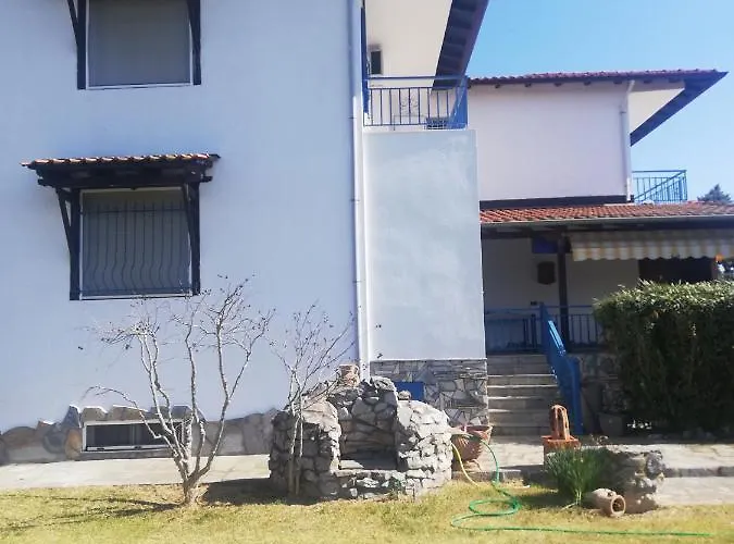 度假居 Big House With A Huge Garden And Barbecue Area! *