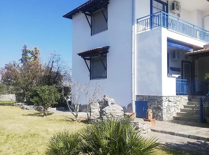 度假居 Big House With A Huge Garden And Barbecue Area!