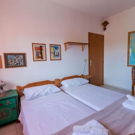 Сasa de vacaciones Big House With A Huge Garden And Barbecue Area! *